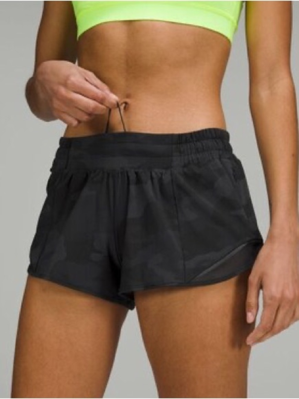 Lululemon Hotty Hot Heritage 365 Camo Deep Coal